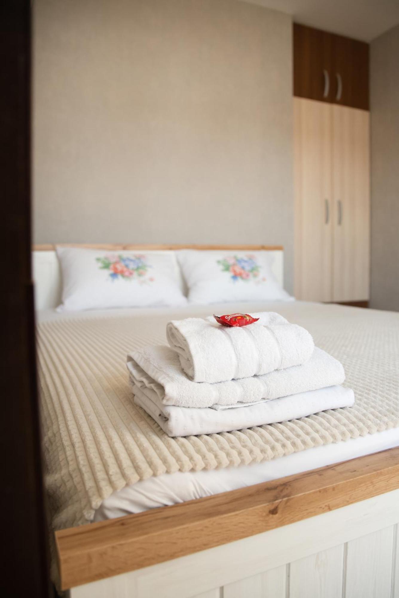 רוסה Mdm Apartment City Center מראה חיצוני תמונה